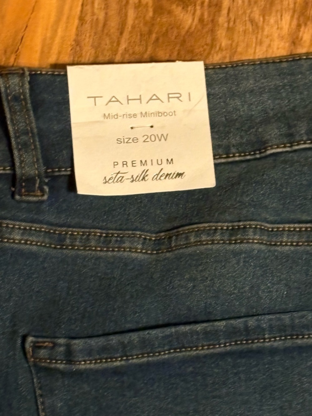Tahari Mid Rise Bootcut Jeans 20W Dark Wash Stretch Denim NWT Flare - Picture 7 of 9